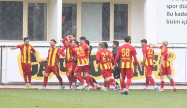 ÇORLU 1947 RAKİBİNİ GEÇTİ HAKEMİ GEÇEMEDİ