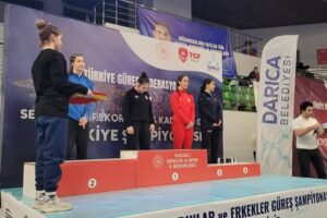 ESMANUR KARA’DAN GURUR VEREN BAŞARI