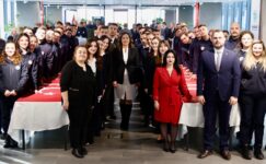 BÜYÜKŞEHİR AİLEMİZ BÜYÜDÜKÇE MUTLU OLUYORUM