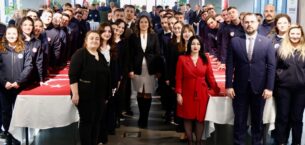 BÜYÜKŞEHİR AİLEMİZ BÜYÜDÜKÇE MUTLU OLUYORUM