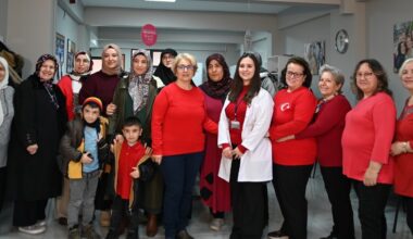 BÜYÜKŞEHİR’DEN BAYRAĞA SAYGI EMEĞE DEĞER