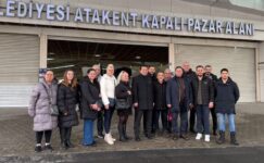 MERT YILMAZ VE EKİBİ PAZARCI ESNAFITYLA BULUŞTU