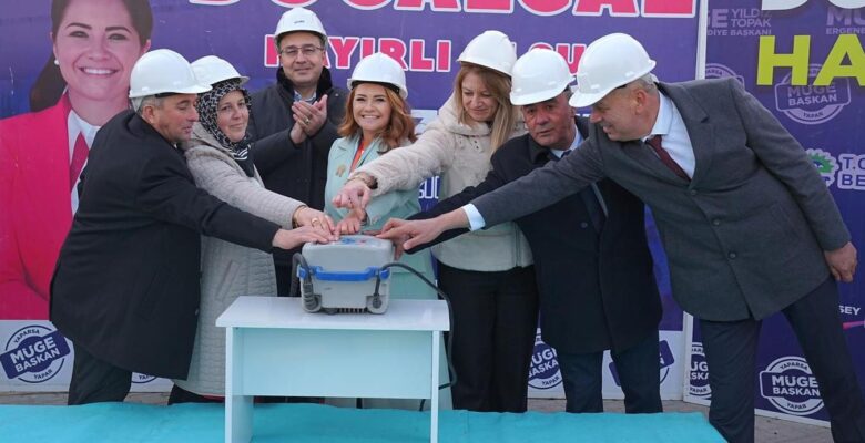 10 YIL BOYUNCA MİLLETİ TEK BİR FOTOĞRAFLA KANDIRDI