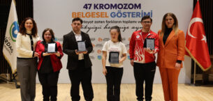 DOWN SENDROMU FARKINDALIĞINDA ANLAMLI GÖSTERİM