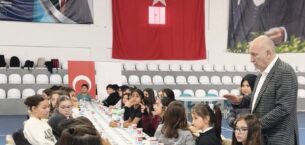 ERGENE’DE GENÇLİK İFTARI RAMAZAN ŞENLİĞİNE DÖNÜŞTÜ