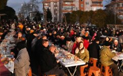 HALK SOFRALARI DÖRT MAHALLEYE DAHA MİSAFİR OLDU