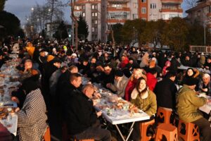 HALK SOFRALARI DÖRT MAHALLEYE DAHA MİSAFİR OLDU