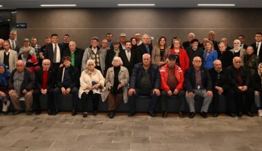 HUZUREVİ SAKİNLERİYLE VEFA SOFRASINDA BULUŞTU