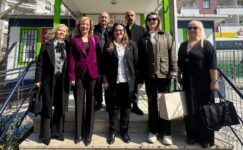 KADIN MUHTARLARA ANLAMLI ZİYARET KADIN MUHTARLARA ANLAMLI ZİYARET