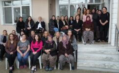 KADIN OLMAK; CESARET VE SEVGİYLE DÜNYAYI BÜYÜTMEKTİR!