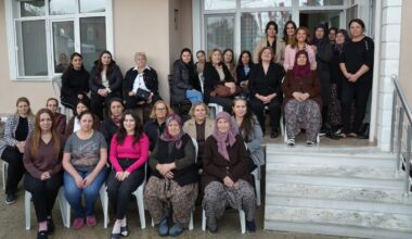 KADIN OLMAK; CESARET VE SEVGİYLE DÜNYAYI BÜYÜTMEKTİR!