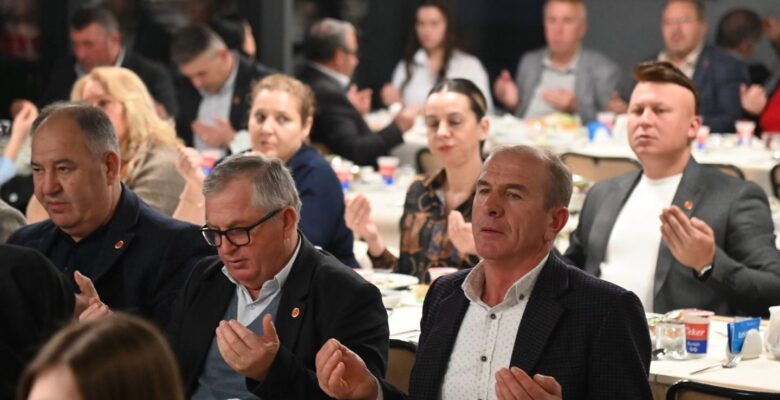 CANDAN BAŞKAN: “TEKİRDAĞ’DA HER HİZMETTE MUHTARLARIN EMEĞİ VAR”