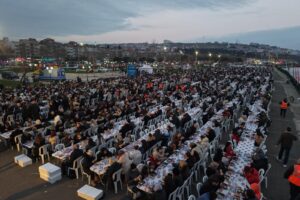 BÜYÜKŞEHİR’İN İFTAR BULUŞMALARI SÜLEYMANPAŞA İLE TAÇLANDI