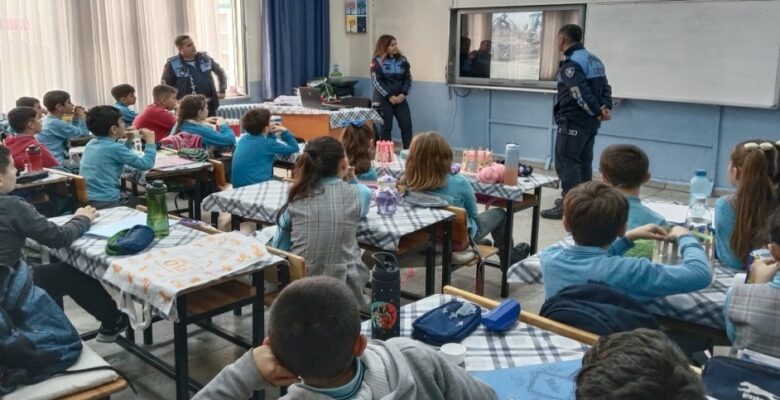 ZABITA DAN ÖĞRENCİLERE MESLEK TANITIM ETKİNLİĞİ