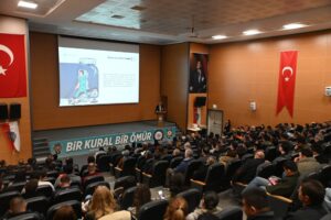 BÜYÜKŞEHİR GÜVENLİK PERSONELİNE UYUŞTURUCUYLA MÜCADELEDE ANLAMLI TAKDİR