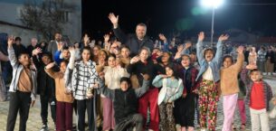 SARAY’DA DÜNYA ROMANLAR GÜNÜ COŞKUYLA KUTLANDI SARAY’DA DÜNYA ROMANLAR GÜNÜ COŞKUYLA KUTLANDI