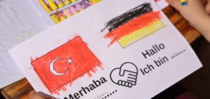 TEKİRDAĞLI MİNİKLER ALMANCA ÖĞRENEREK 23 NİSAN’I KUTLADI