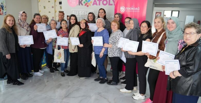 BÜYÜKŞEHİR’LE KADINLAR BİLİNÇLENEREK GÜÇLENDİLER