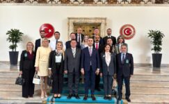 ÇORLU CHP DE UZUN YILLARDIR BÖYLE BİR ZYARET OLMADI