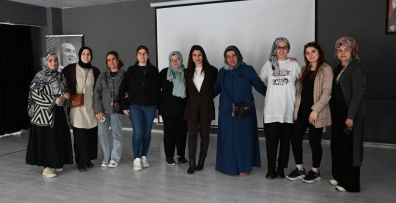 KAPAKLI’DA KADIN SAĞLIĞI EĞİTİMLERİ BAŞLADI
