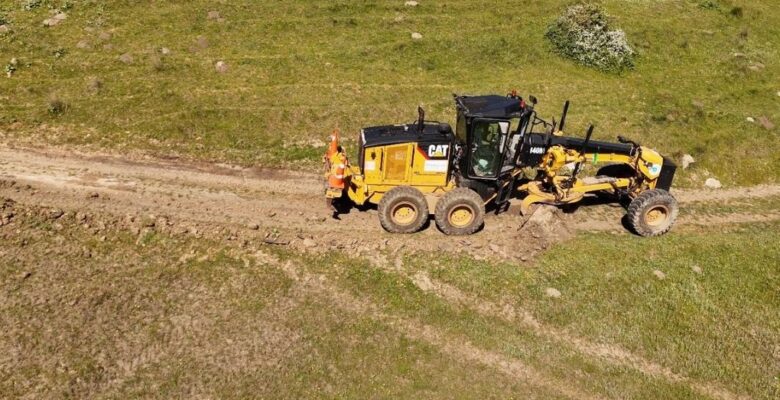 BÜYÜKŞEHİR TARLA YOLLARINI HASADA HAZIRLIYOR