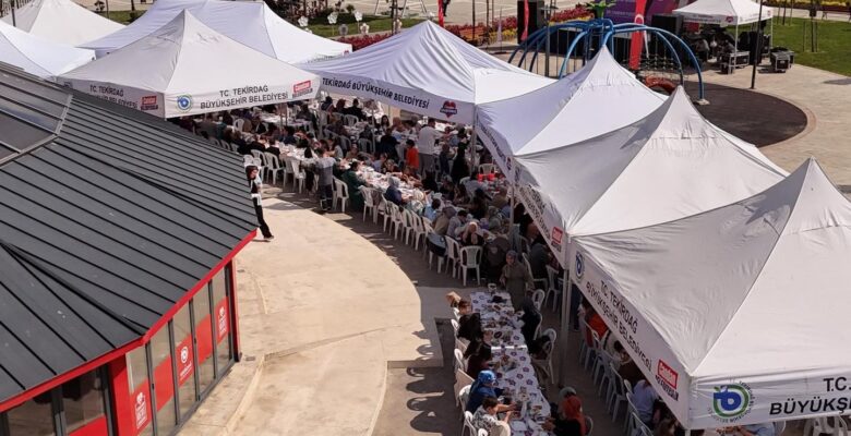 CANDAN BAŞKAN ÇERKEZKÖY’DE ANNELERİN MUTLULUĞUNA ORTAK OLDU