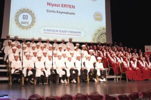 ÇORLU’DA MUHTEŞEM HAFIZLIK İCAZET MERASİMİ
