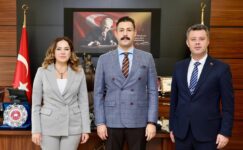 CUMHURBAŞKANINA MEYDAN OKUDU SONRA BAŞ SAVCIYI ZİYARET ETTİ