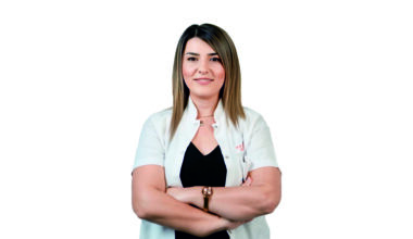 YAZ AYLARINDA GÖZLÜK KULLANIMININ ÖNEMİ