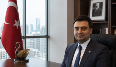 SİYASİ HESAPLAR SİL BAŞTAN MI YAPILACAK