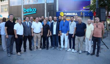 YİNE ARANIZDA YİNE YANINIZDAYIM