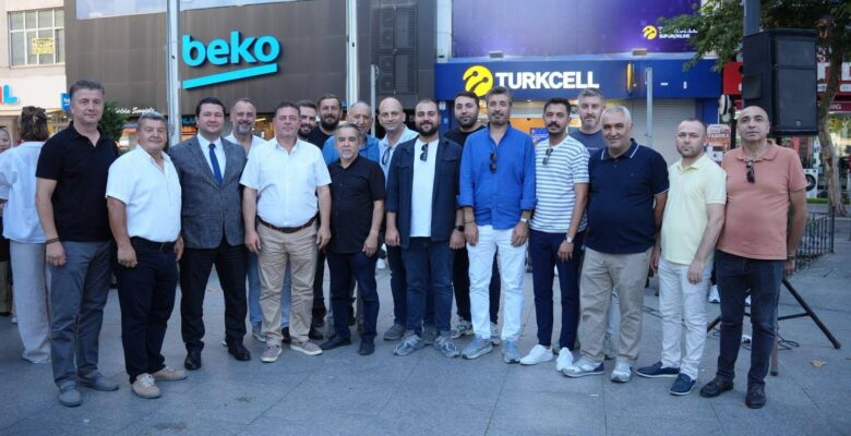 YİNE ARANIZDA YİNE YANINIZDAYIM