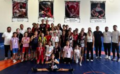 ÇORLU U 8-14 YAŞ GÜREŞÇİLERİN HEYECANINA SAHNE OLDU   