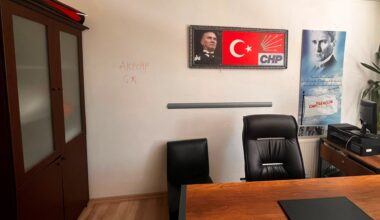 GİDERKEN NE VAR NE YOK GÖTÜRMÜŞLER