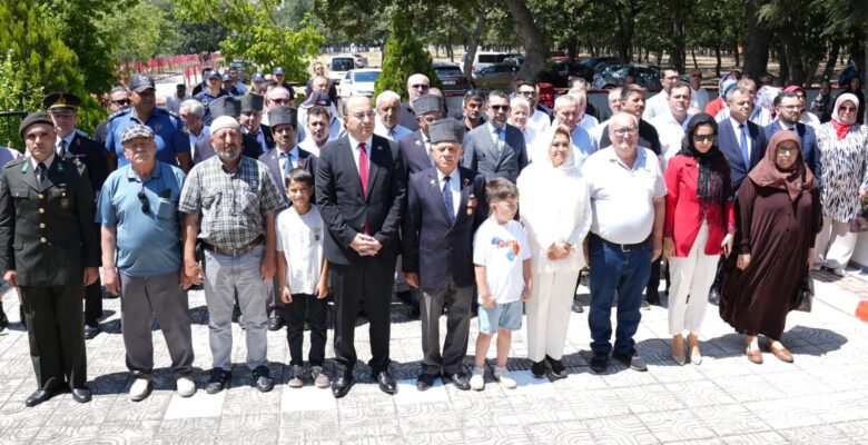 ERGENE’DE 15 TEMMUZ DEMOKRASİ VE MİLLİ BİRLİK GÜNÜ’NDE ŞEHİTLER ANILDI