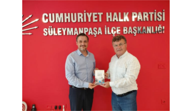 SİYASETE GİRİYOR MU???