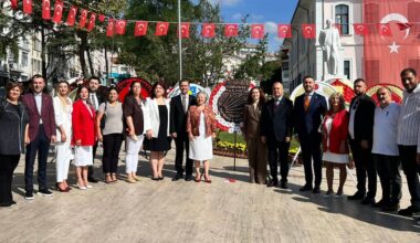 TEKİRDAĞ’DA 30 AĞUSTOS TÖRENİNDE ÇELENK KAVGASI  YAŞANDI