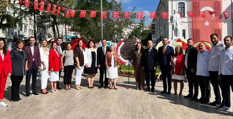 TEKİRDAĞ’DA 30 AĞUSTOS TÖRENİNDE ÇELENK KAVGASI  YAŞANDI