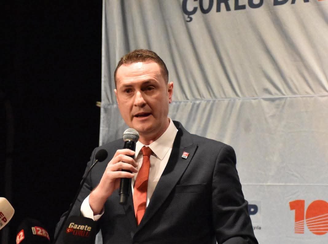 Müjdat Uysalcan Yönetiminde ki yeni CHP Çorlu İlçe Başkanlığı yönetim