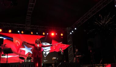 MÜGE BAŞKAN’IN 30 AĞUSTOS KONUŞMASI ERGENE’DE GECEYE DAMGA VURDU!